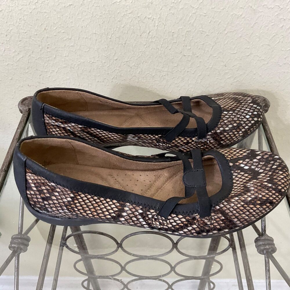 Naturalizer Gabby shoes women's 9.5 Reptile print ballet flats brown slip ons